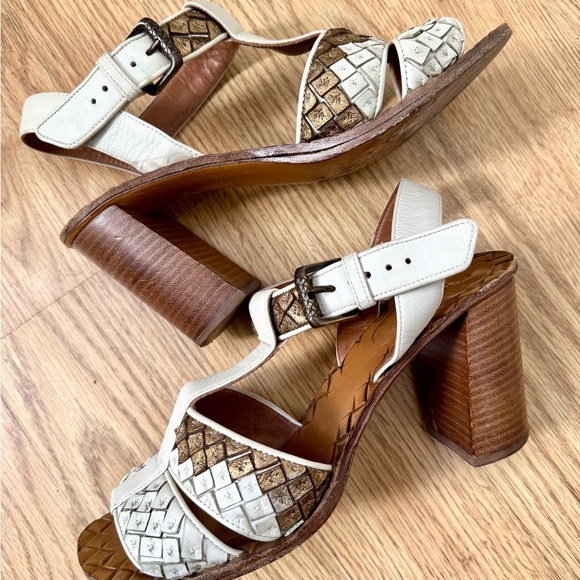 Bottega Veneta Cream and Bronze Intrecciato Heel Sandals - Picture 15 of 15